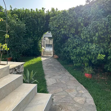 A Madonna Santa-Lucia-di-Moriani