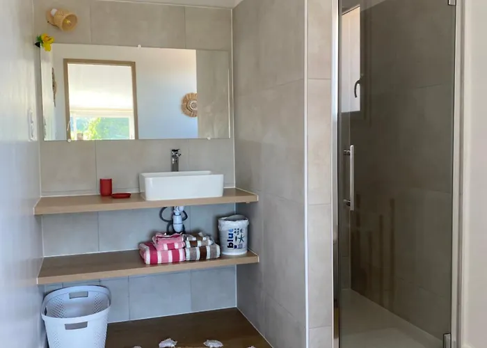 A Madonna - 900m De La Santa-Lucia-di-Moriani